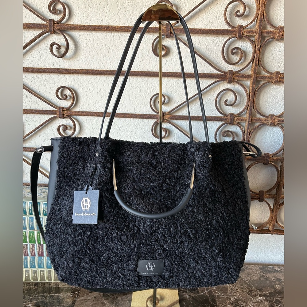 House Of Harlow 1960 Black Shearling Tote Bag w/Wrislet, New